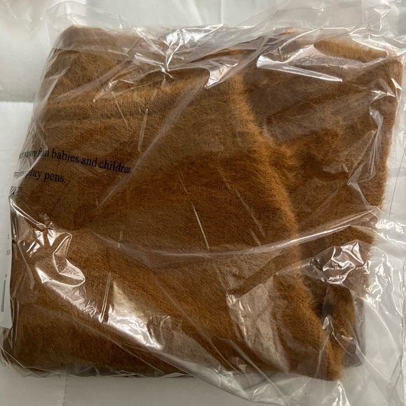 NWT Pilcro Cropped Eyelash Sweater - Size 1X - Picture 9 of 9